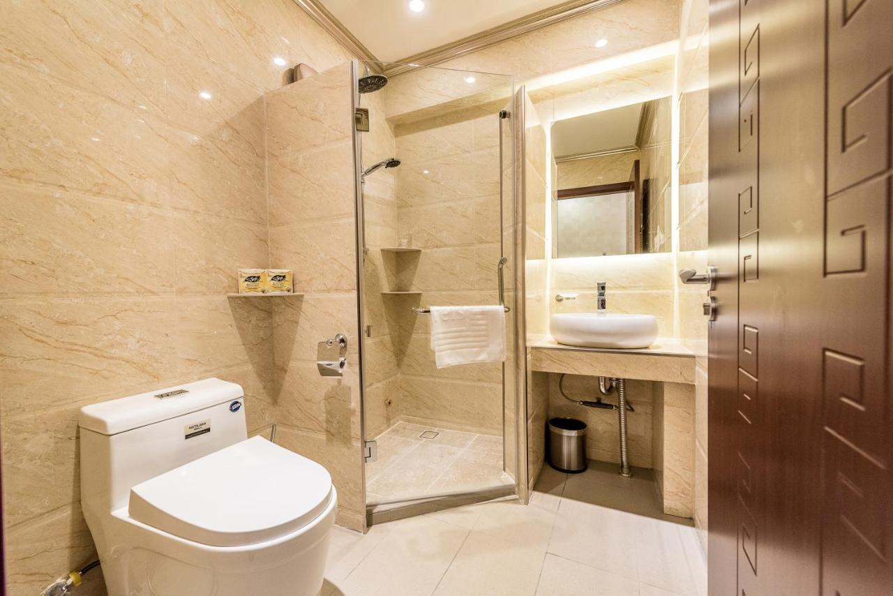 Cj Residence - Opposite Public Bank Centre Point โกตาคินาบาลู ภายนอก รูปภาพ